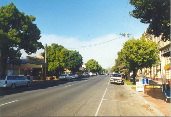 Main Street - Dunolly  - Click to Return