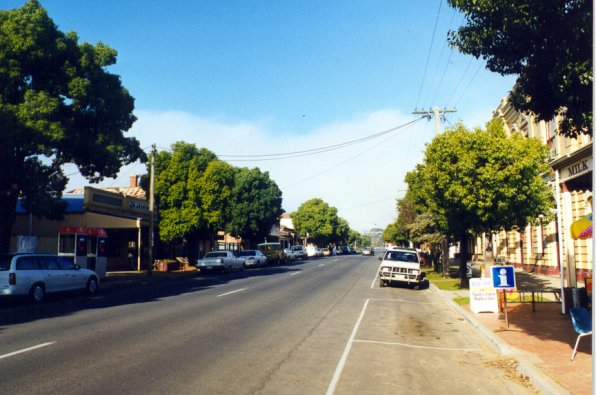 Main Street - Dunolly - Click to Return